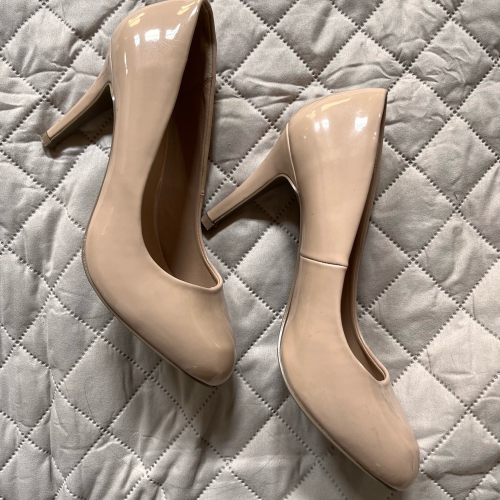 Steve Madden Nude Heels
